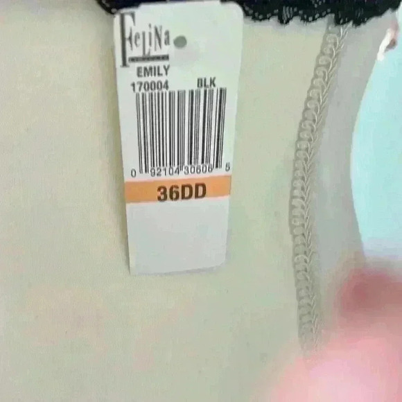 Celina NWT  black convertible strapless bra size 36DD - Picture 2 of 5